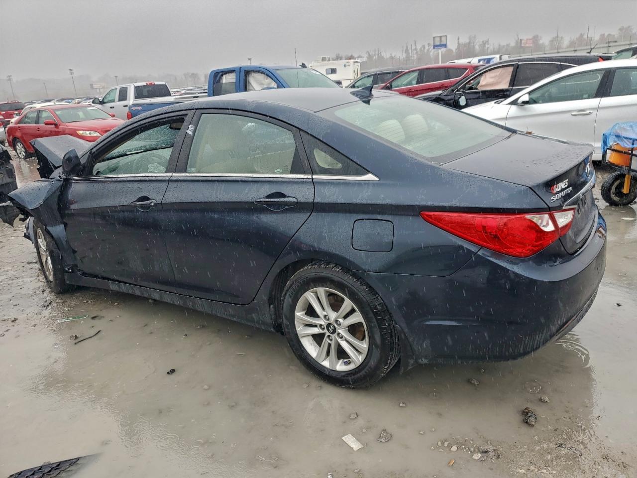 Hyundai SONATA Gls Image 2