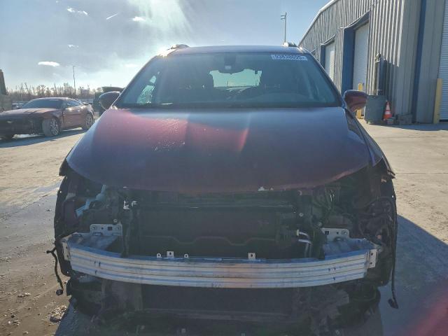 Chrysler Pacifica Touring L Image 11