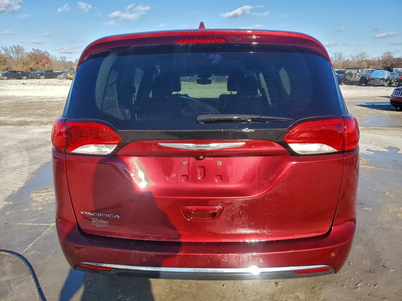 Chrysler Pacifica Touring L Image 10