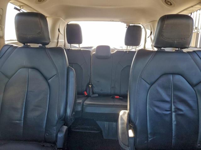 Chrysler Pacifica Touring L Image 4