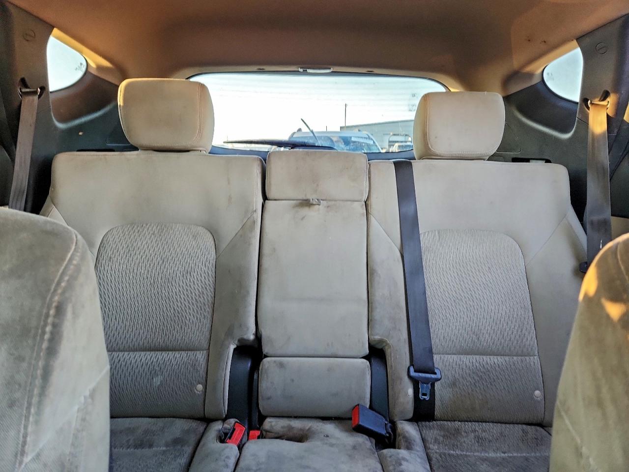 Hyundai SANTA FE Image 8