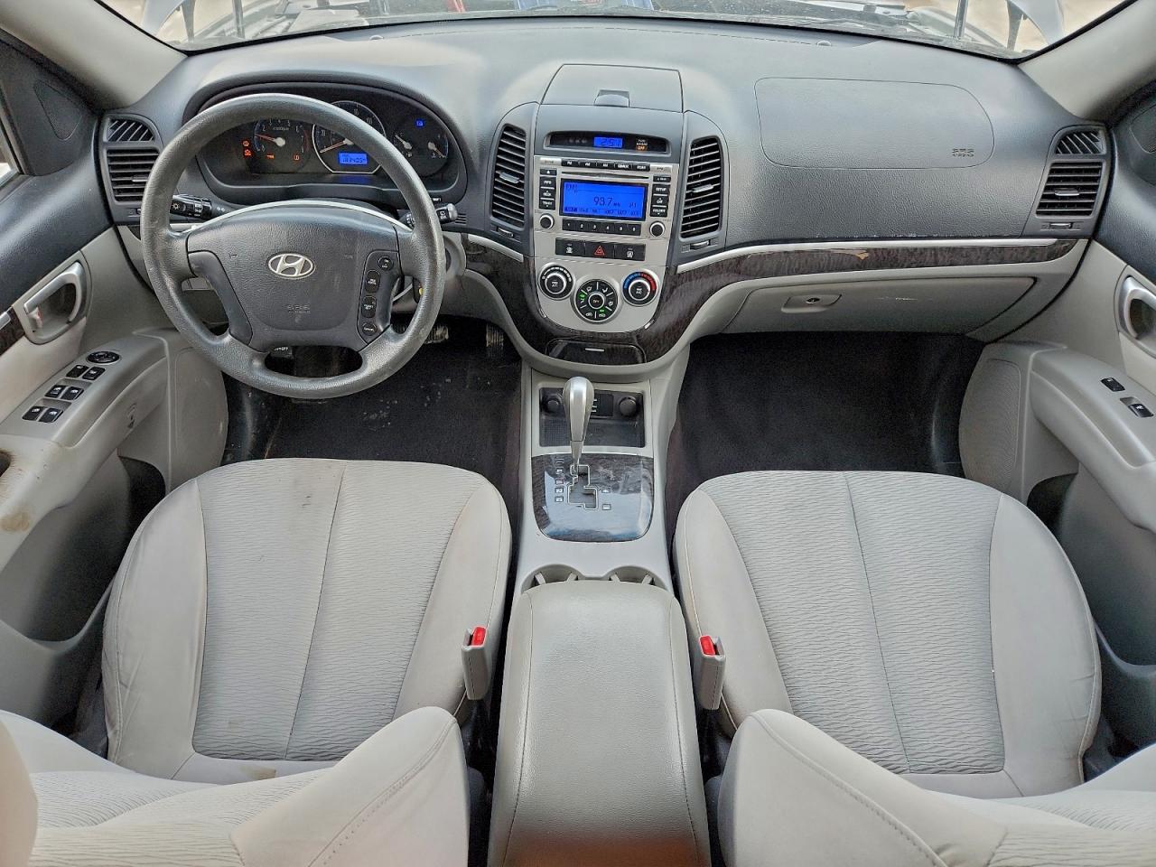 Hyundai SANTA FE Gls Image 2