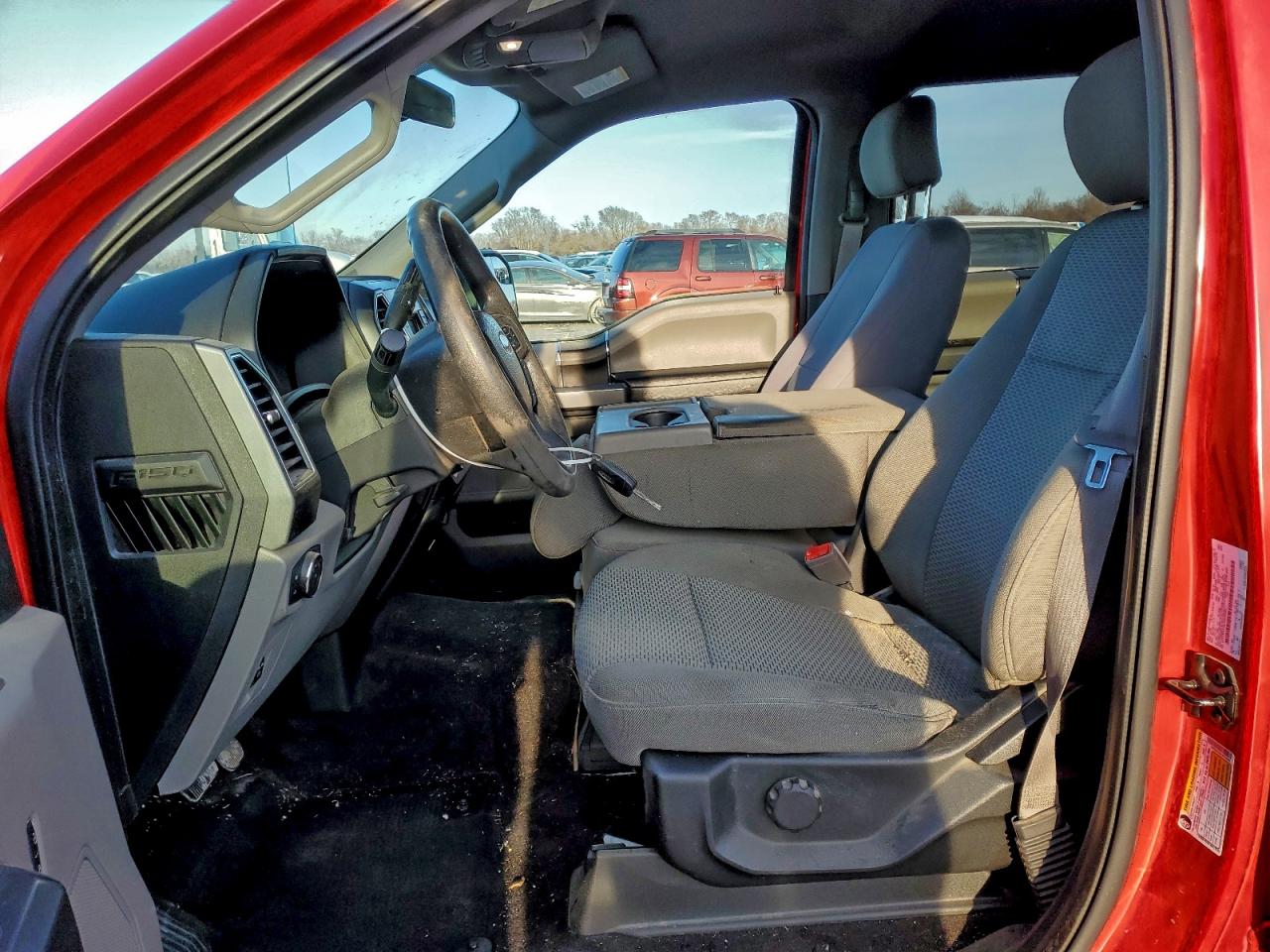 Ford F-150 Supercrew Image 10