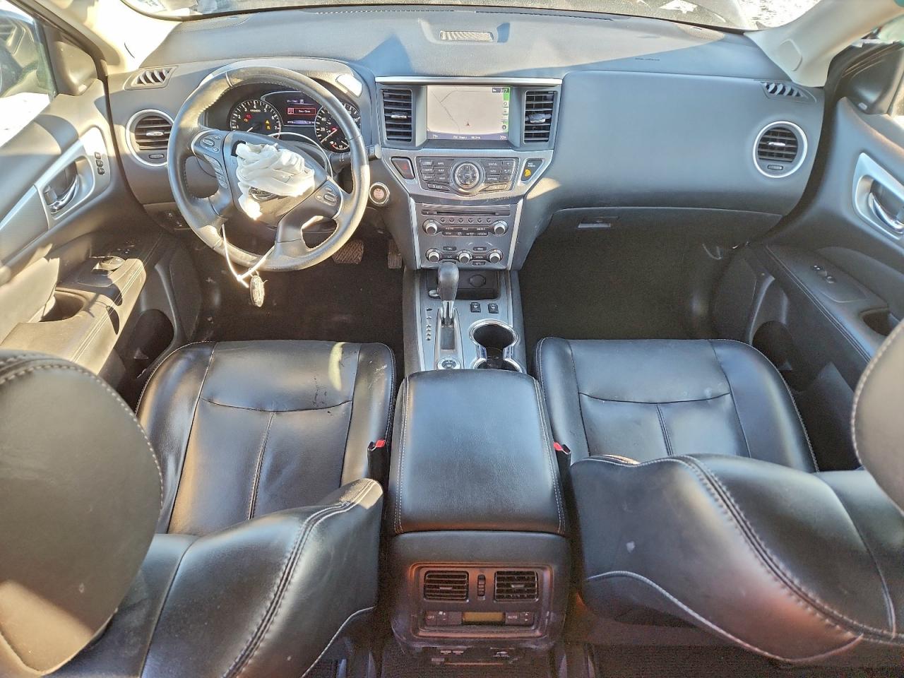 Nissan Pathfinder S Image 10