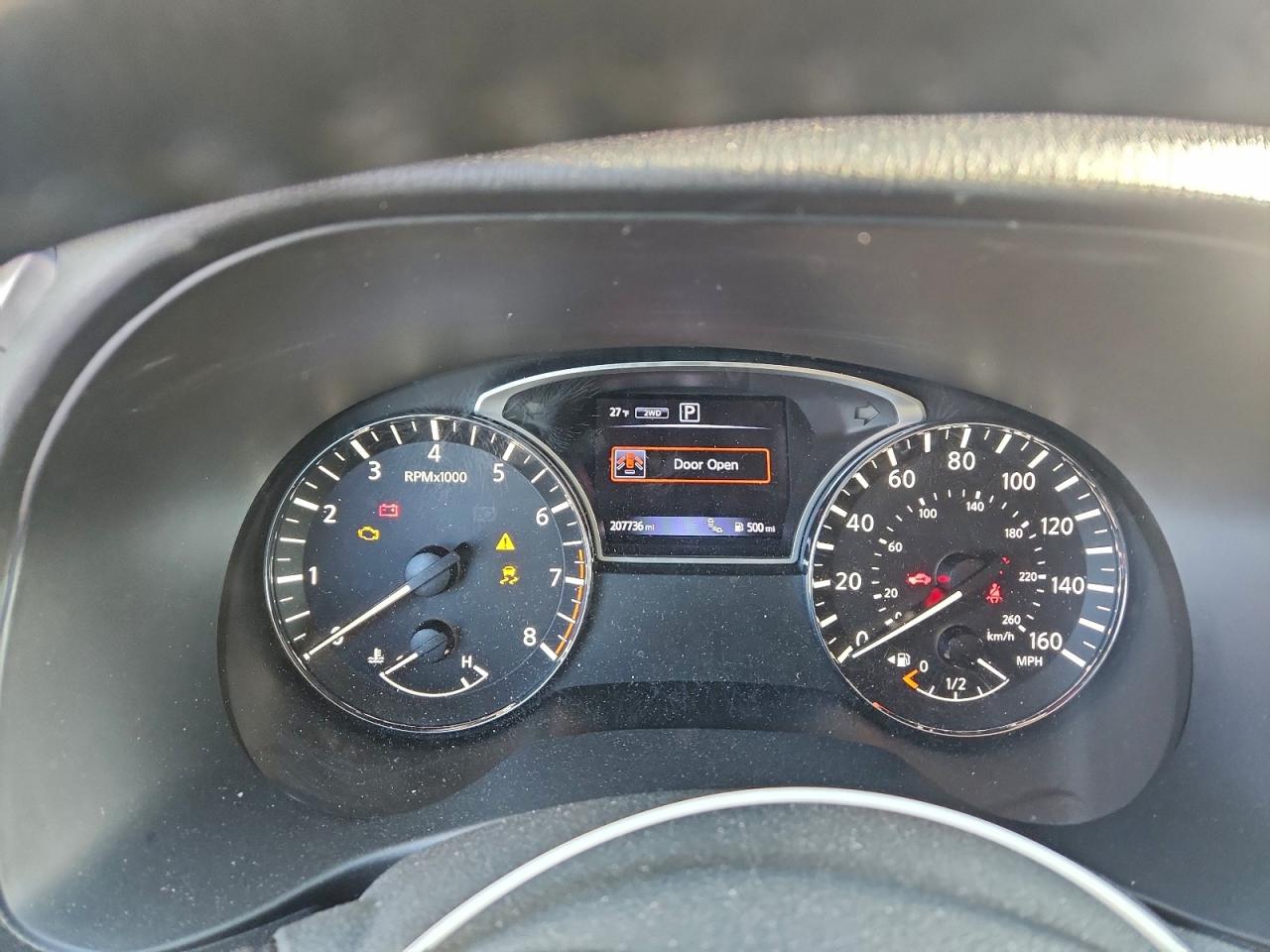 Nissan Pathfinder S Image 13