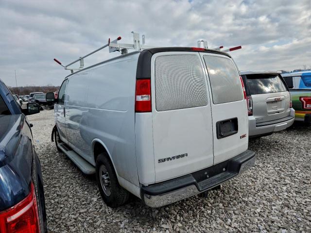 GMC Savana G2500 Image 3
