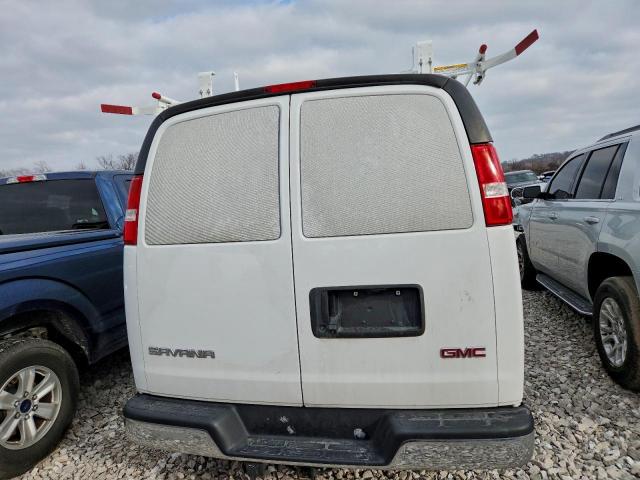 GMC Savana G2500 Image 5