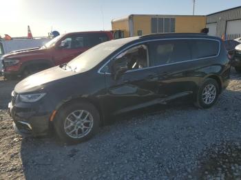  Salvage Chrysler Pacifica
