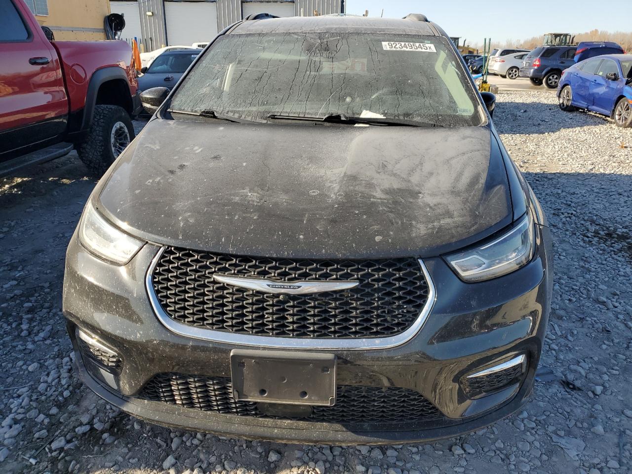 Chrysler Pacifica Touring L Image 9