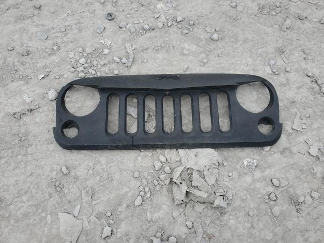 Jeep Wrangler Sahara Image 11