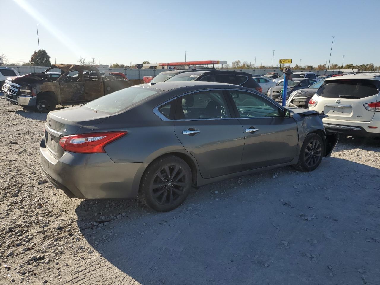 Nissan Altima 2.5 Image 4