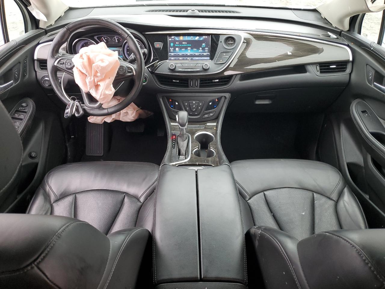 Buick Envision Essence Image 8