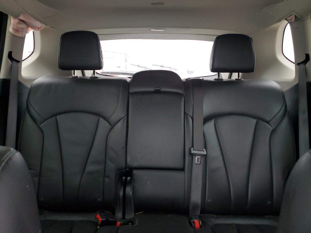 Buick Envision Essence Image 11