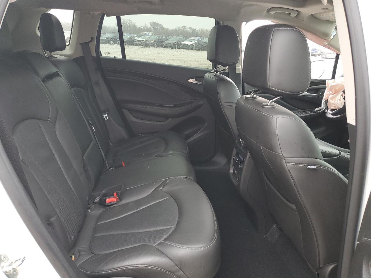 Buick Envision Essence Image 10