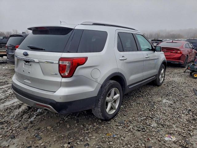Ford Explorer Xlt Image 6