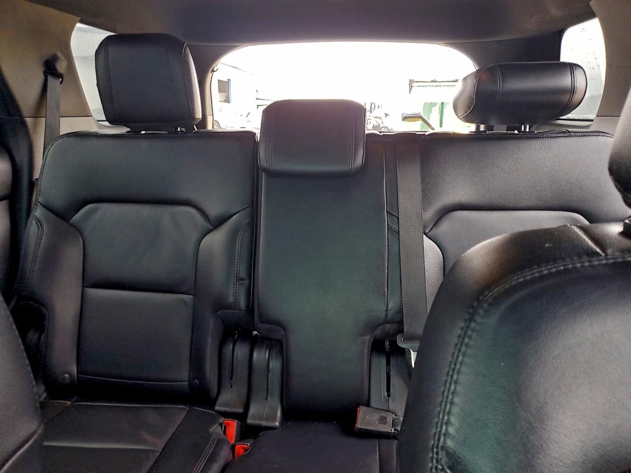 Ford Explorer Xlt Image 3