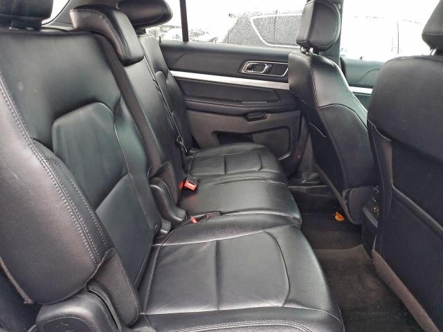 Ford Explorer Xlt Image 11