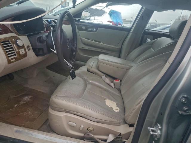 Cadillac DTS Image 11