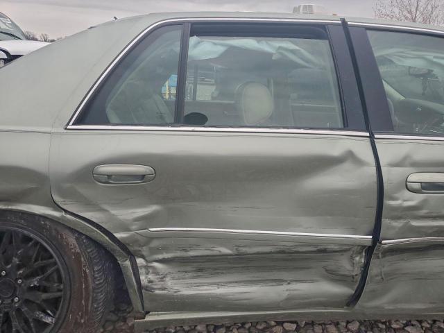 Cadillac DTS Image 10