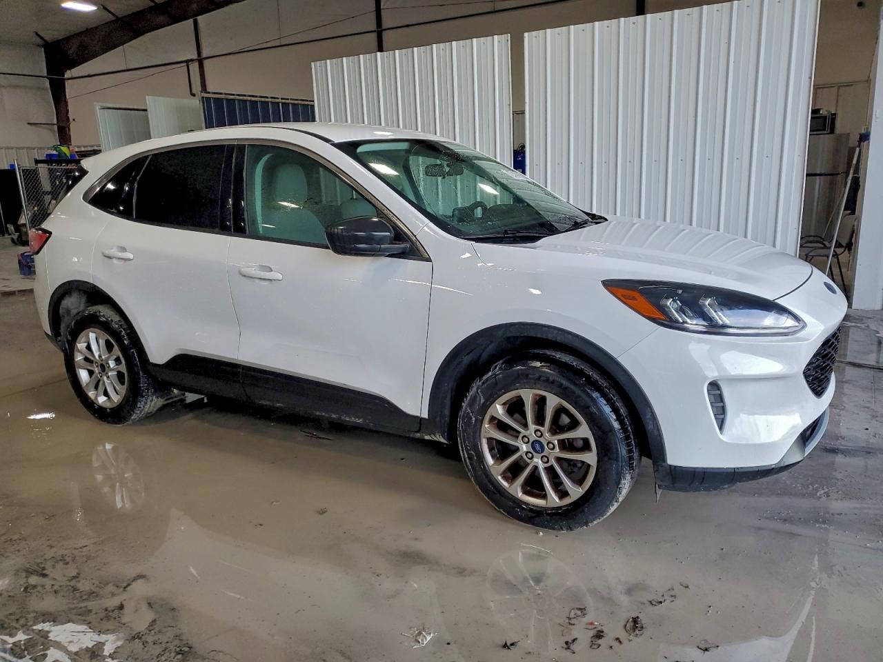 Ford Escape Se Image 2