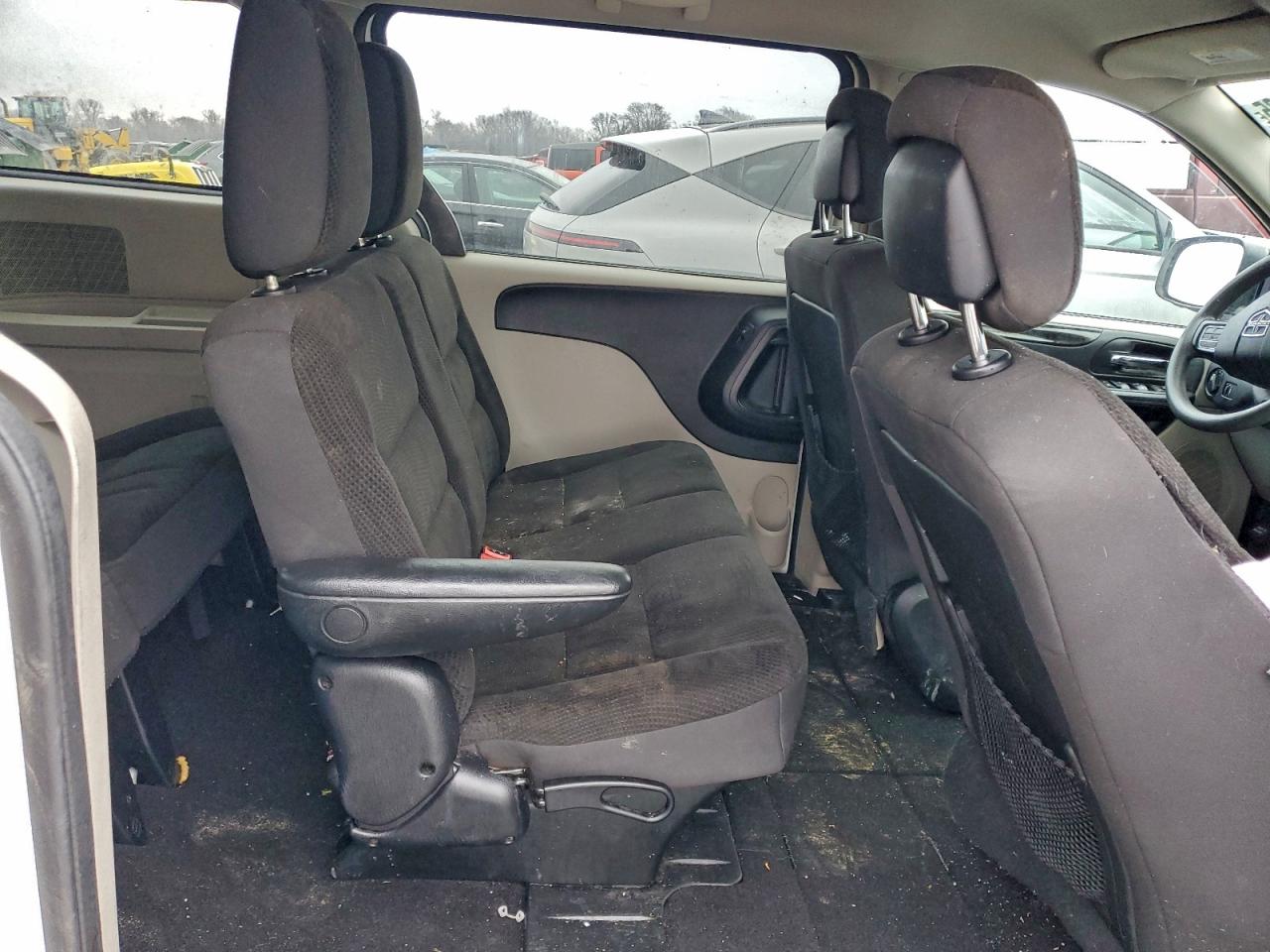 Dodge Caravan Se Image 12