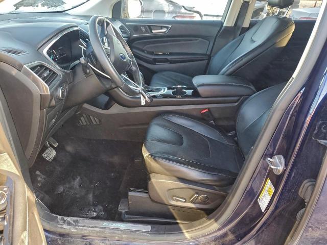 Ford Edge Titanium Image 3