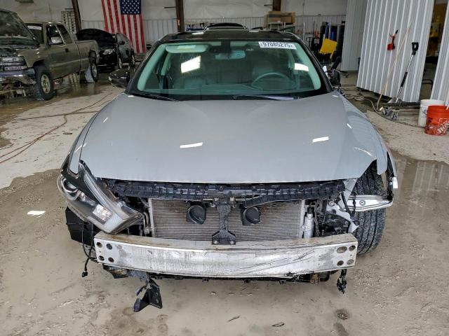 Nissan Maxima 3.5s Image 4