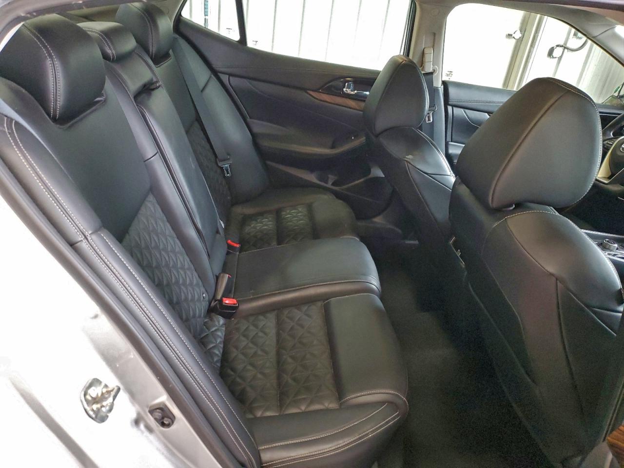 Nissan Maxima 3.5s Image 8