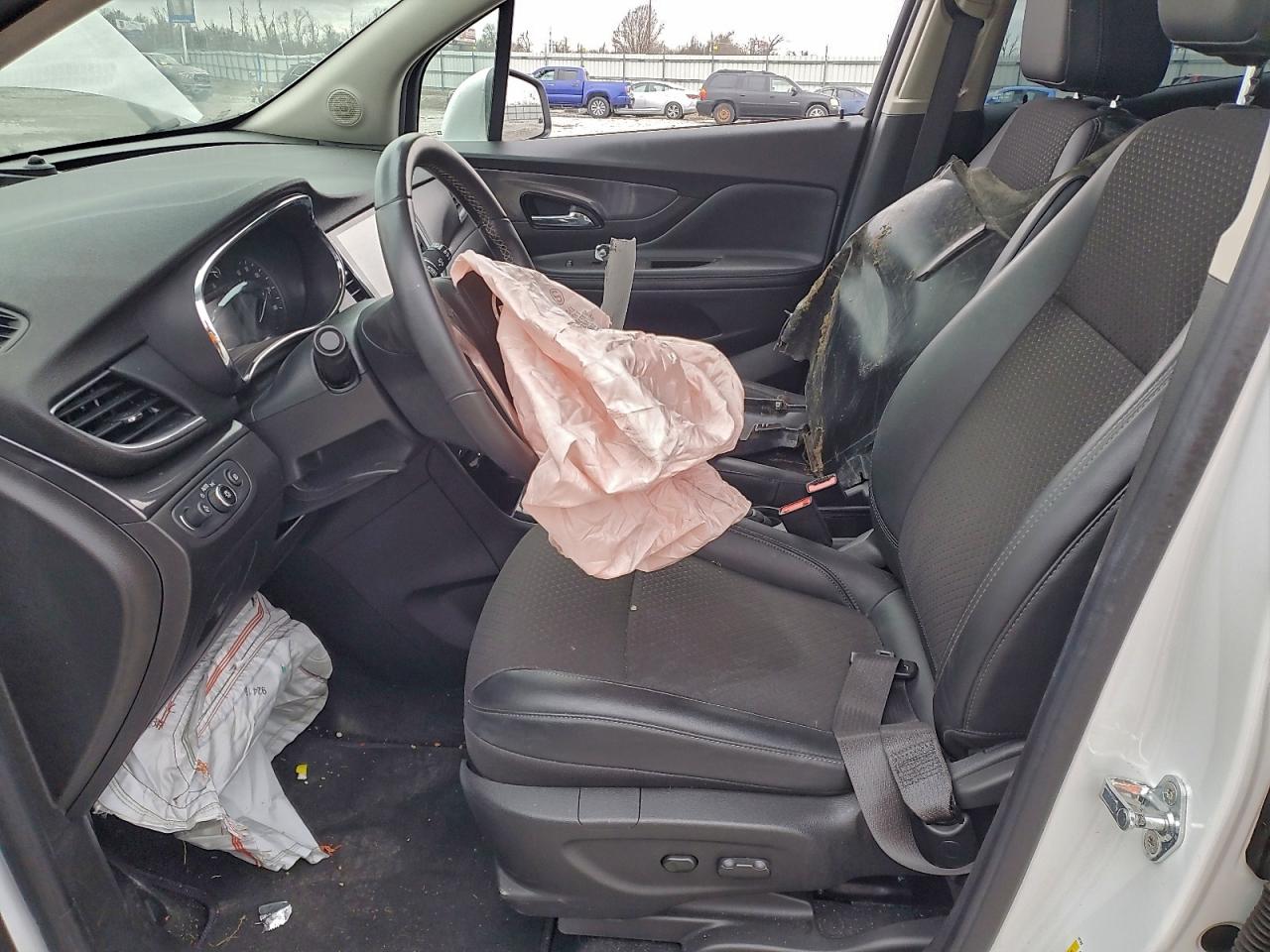 Buick Encore Sport Touring Image 8