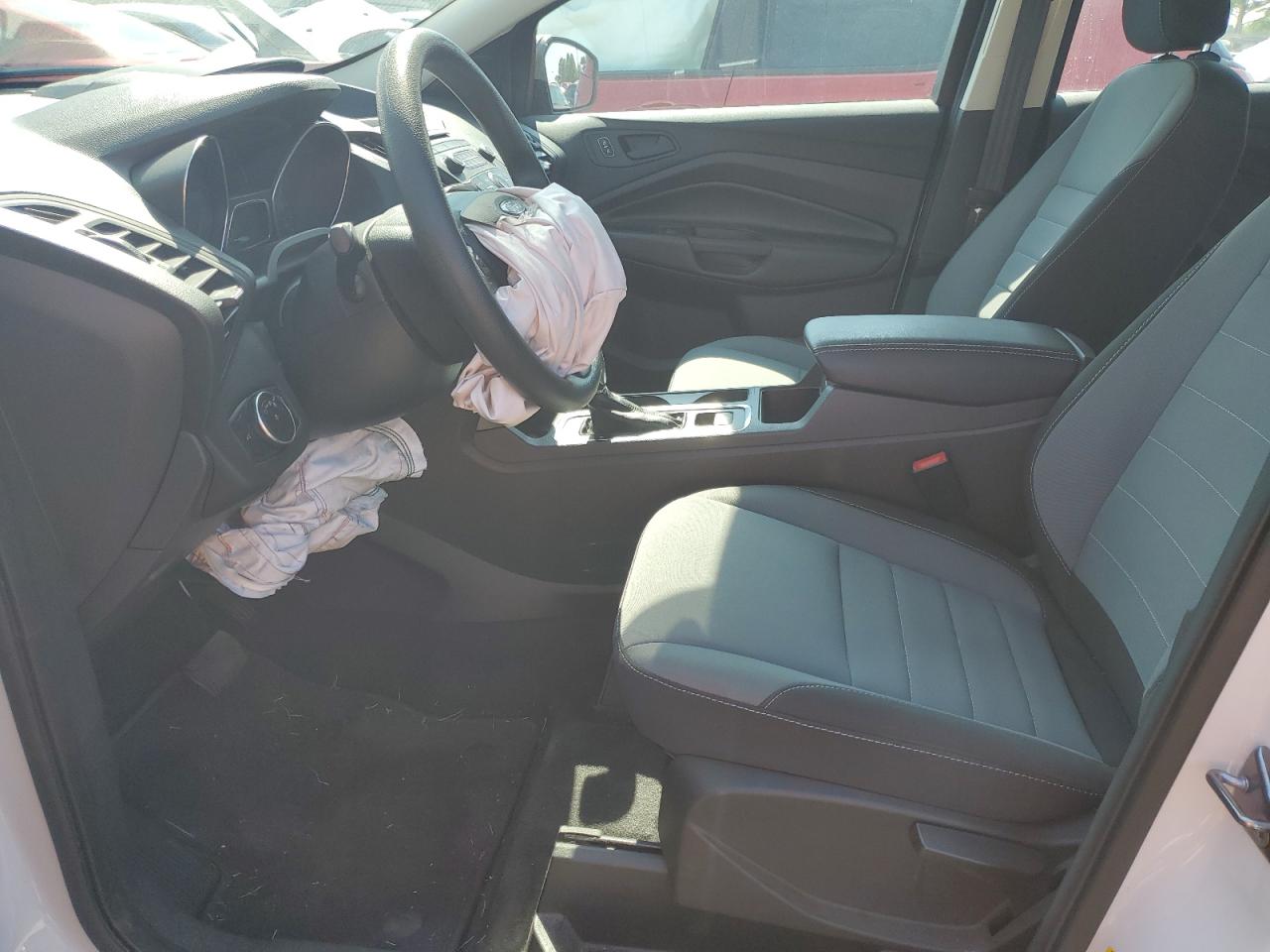 Ford Escape S Image 6