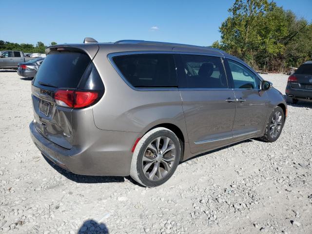 Chrysler Pacifica Limited Image 3