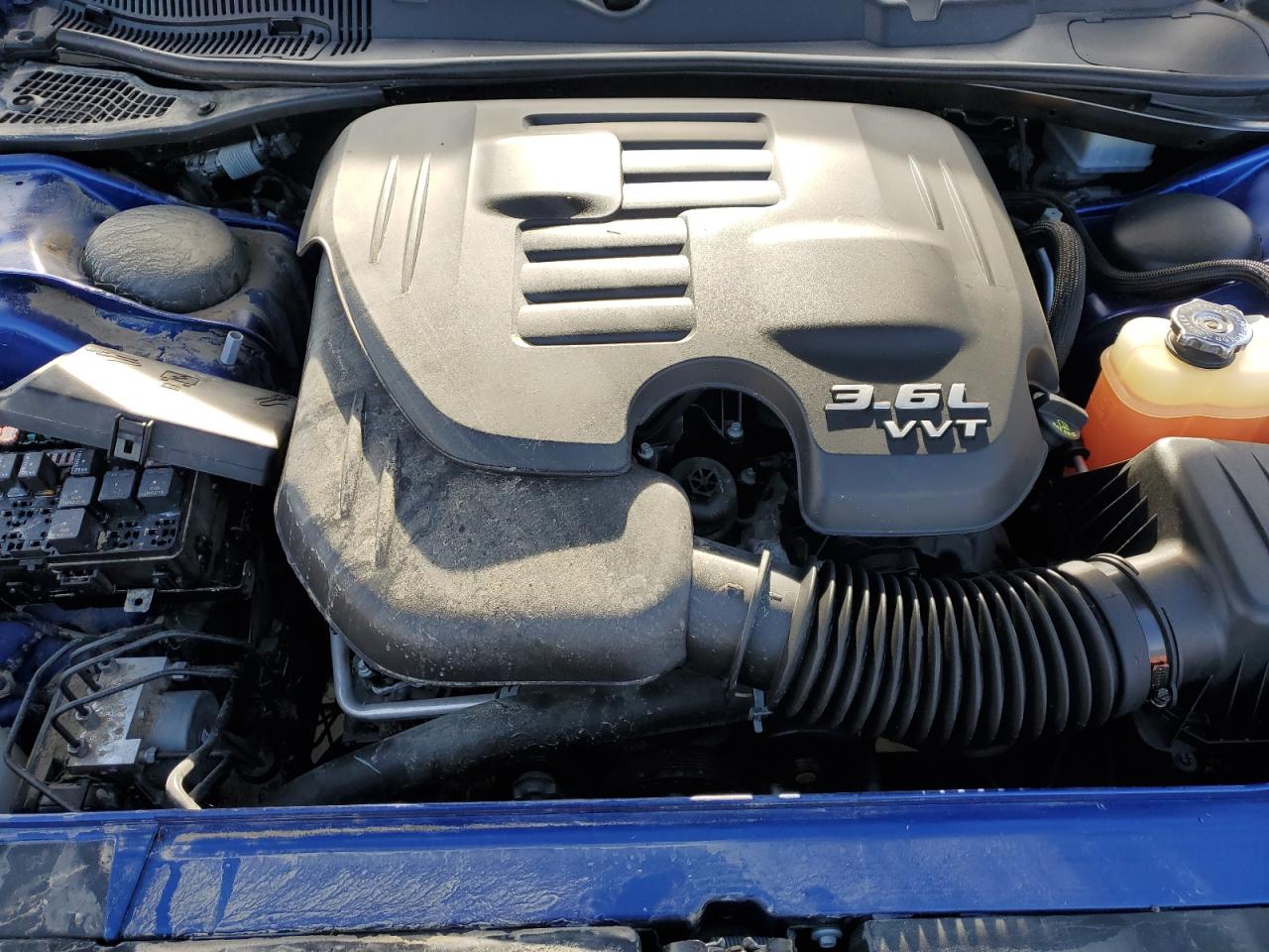 Dodge Challenger Sxt Image 8