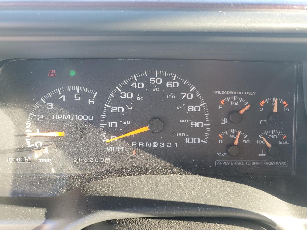 Chevrolet Suburban K1500 Image 13