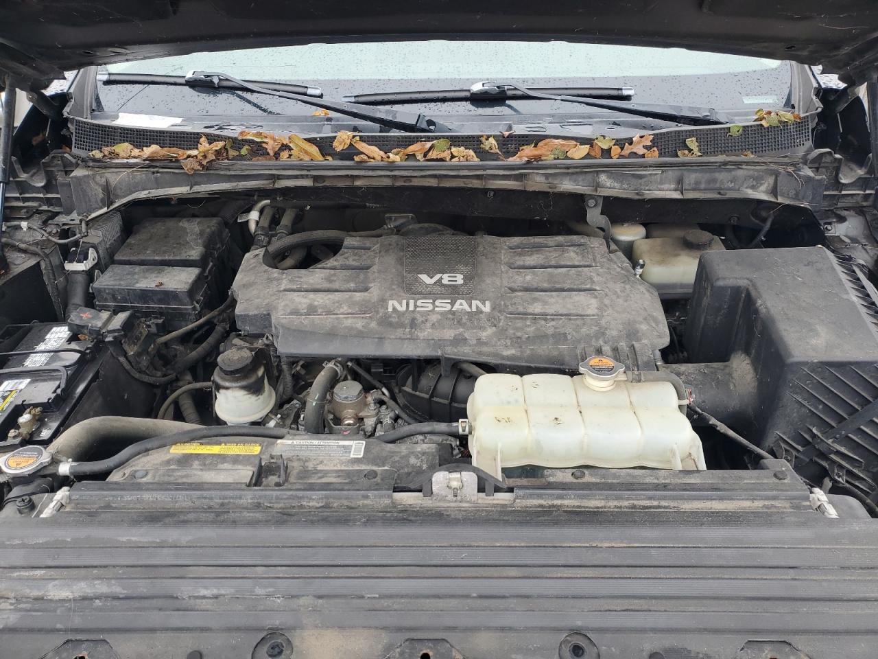 Nissan Titan Sl Image 2