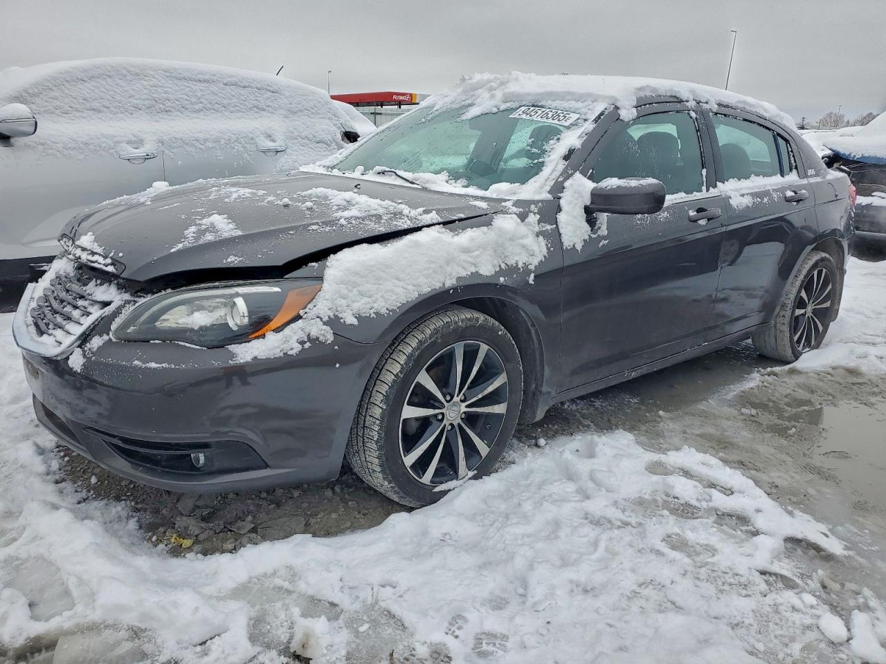 Chrysler 200 Limited Image 1