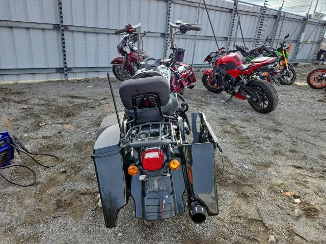 Harley-Davidson Fl Image 4