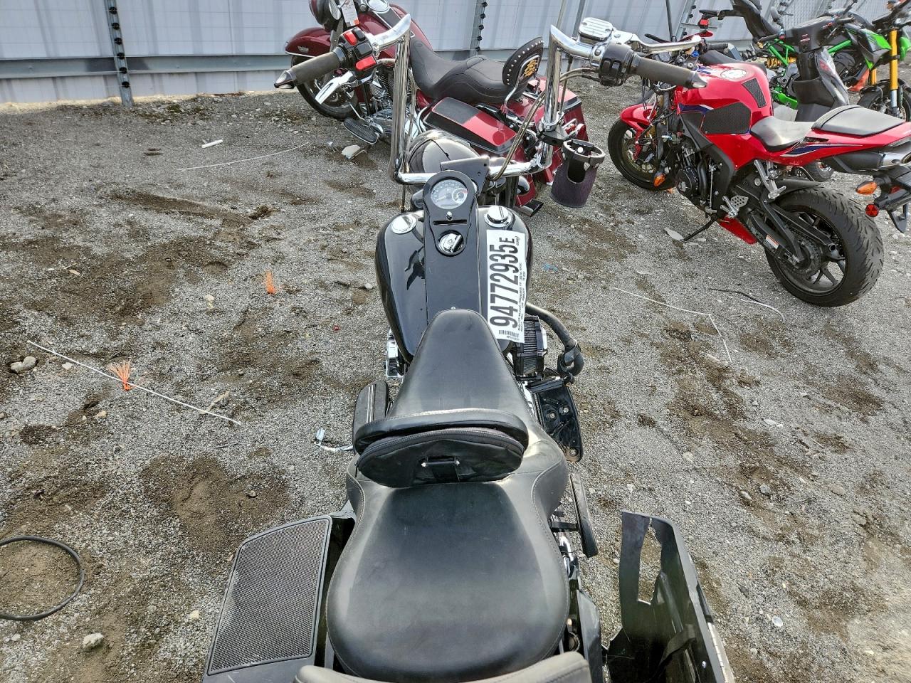 Harley-Davidson Fl Image 2