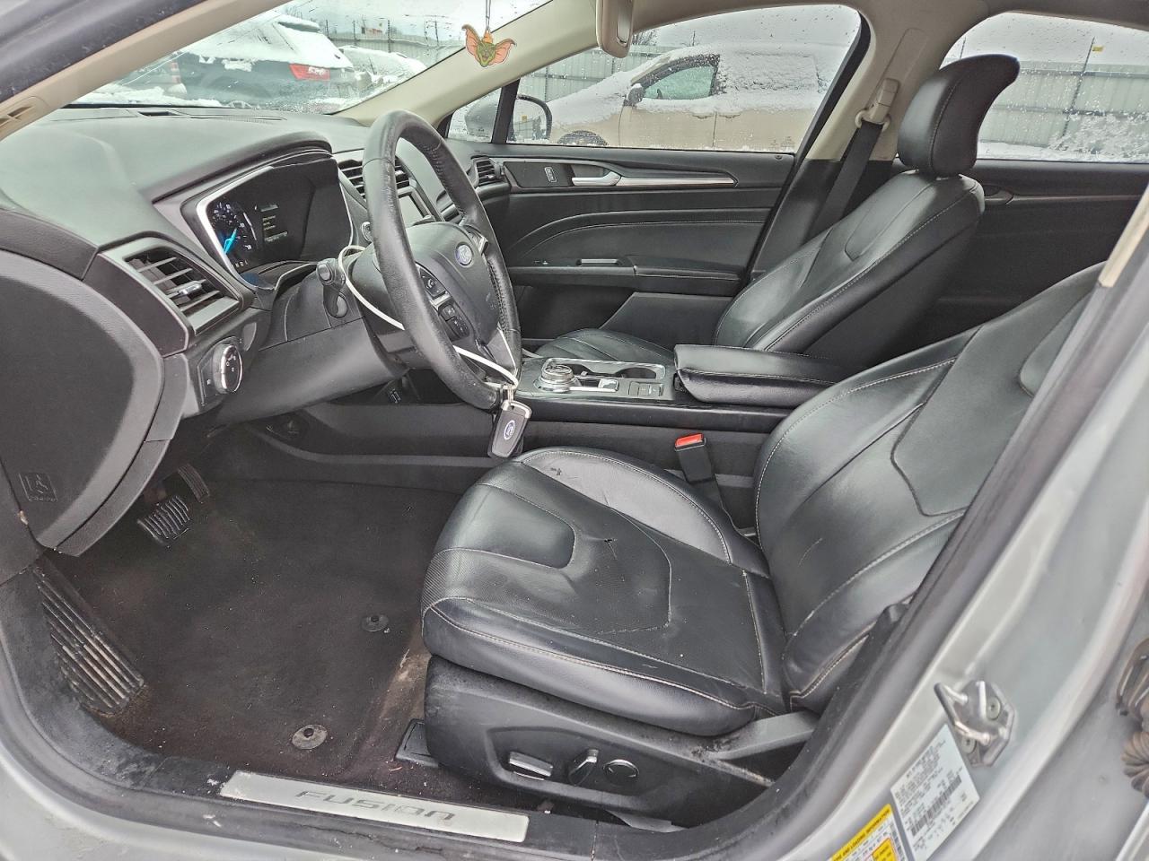 Ford Fusion Titanium Image 7