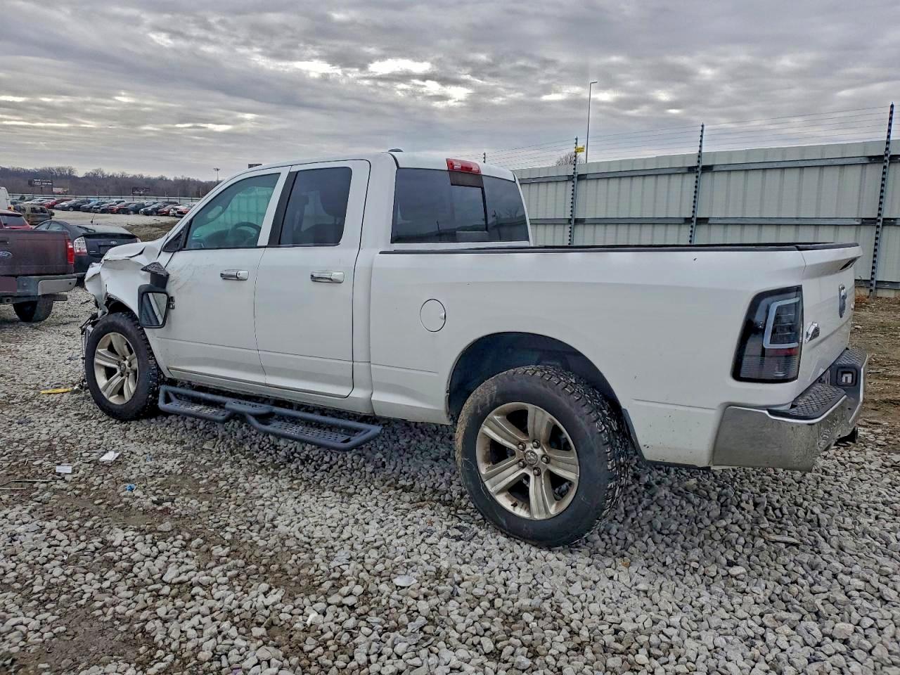 Ram 1500 Slt Image 7
