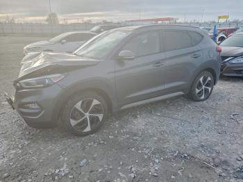  Salvage Hyundai TUCSON
