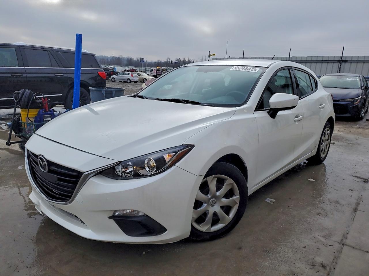 Mazda 3 Sport Image 1