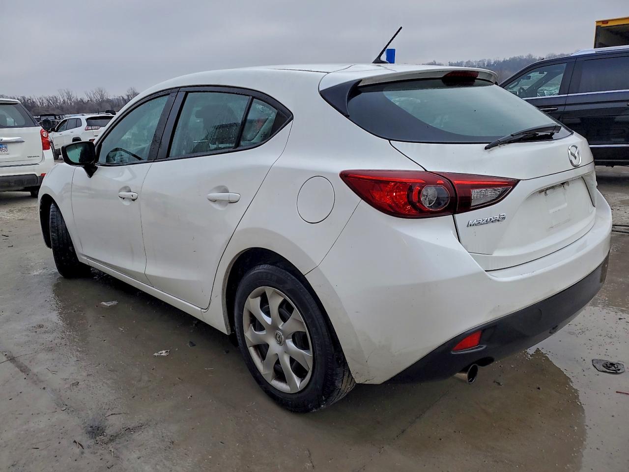 Mazda 3 Sport Image 2