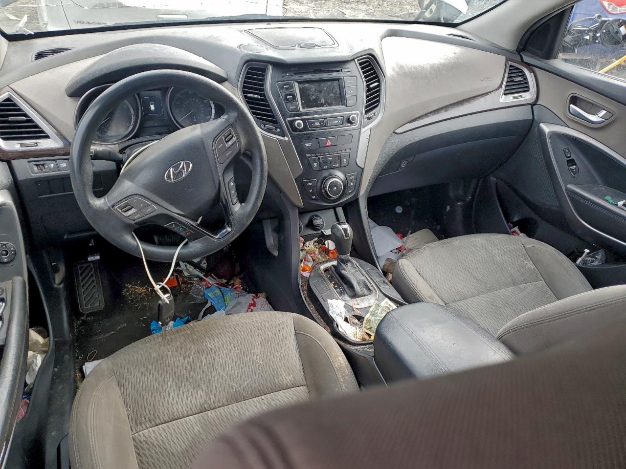 Hyundai SANTA FE Image 6