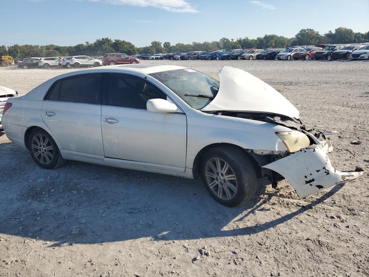 Toyota Avalon Xl Image 7