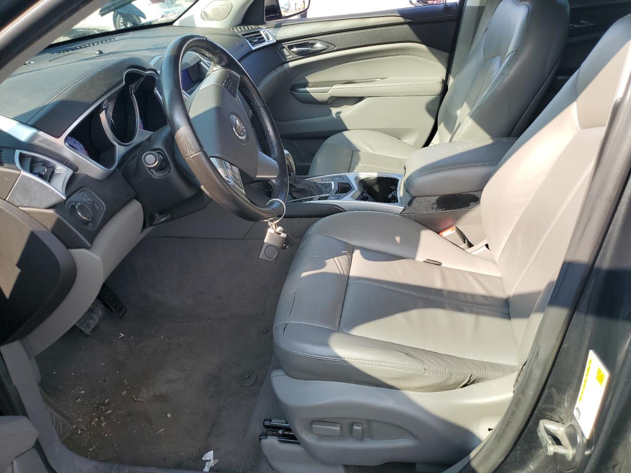 Cadillac SRX Image 8