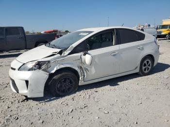  Salvage Toyota Prius