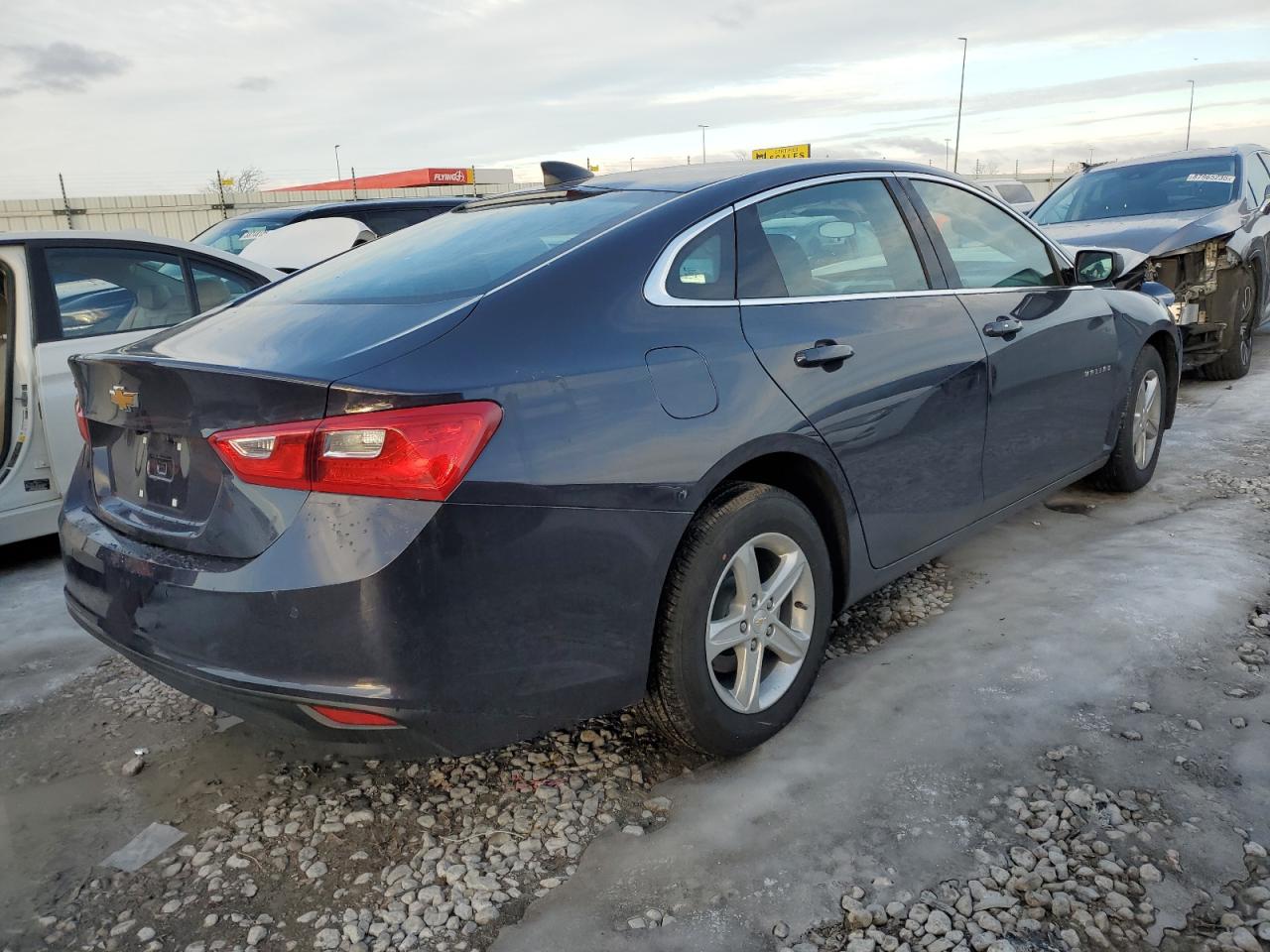 Chevrolet Malibu Ls Image 3