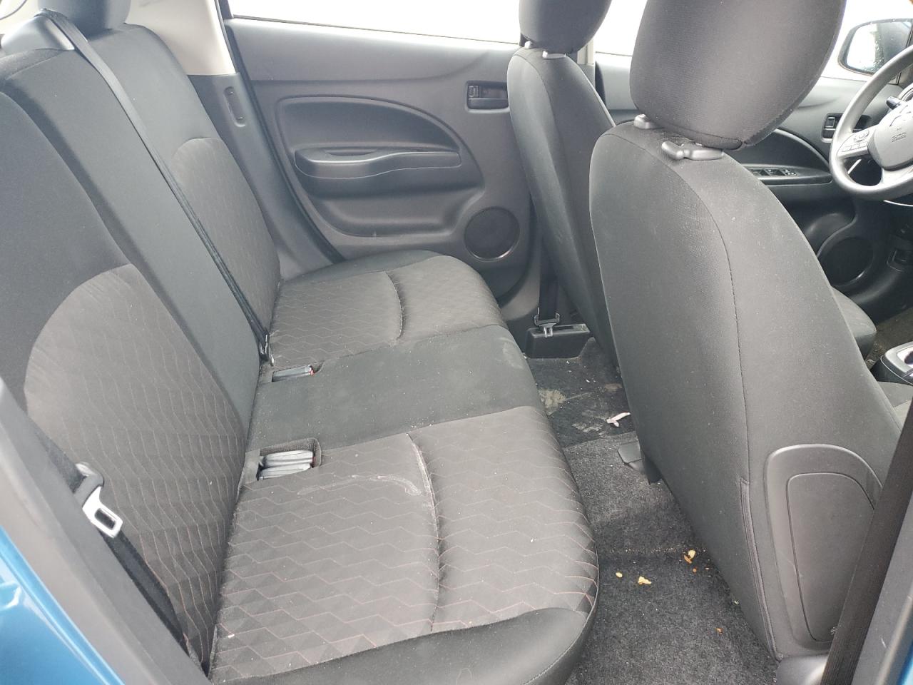 Mitsubishi Mirage Es Image 9