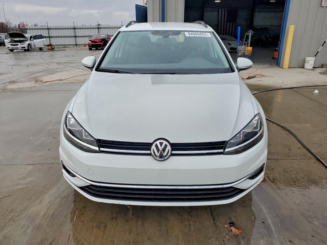 Volkswagen Golf S Image 5