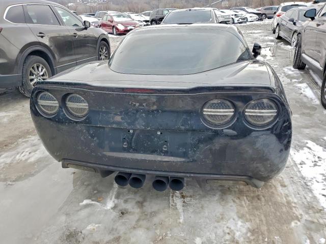 Chevrolet Corvette Image 2